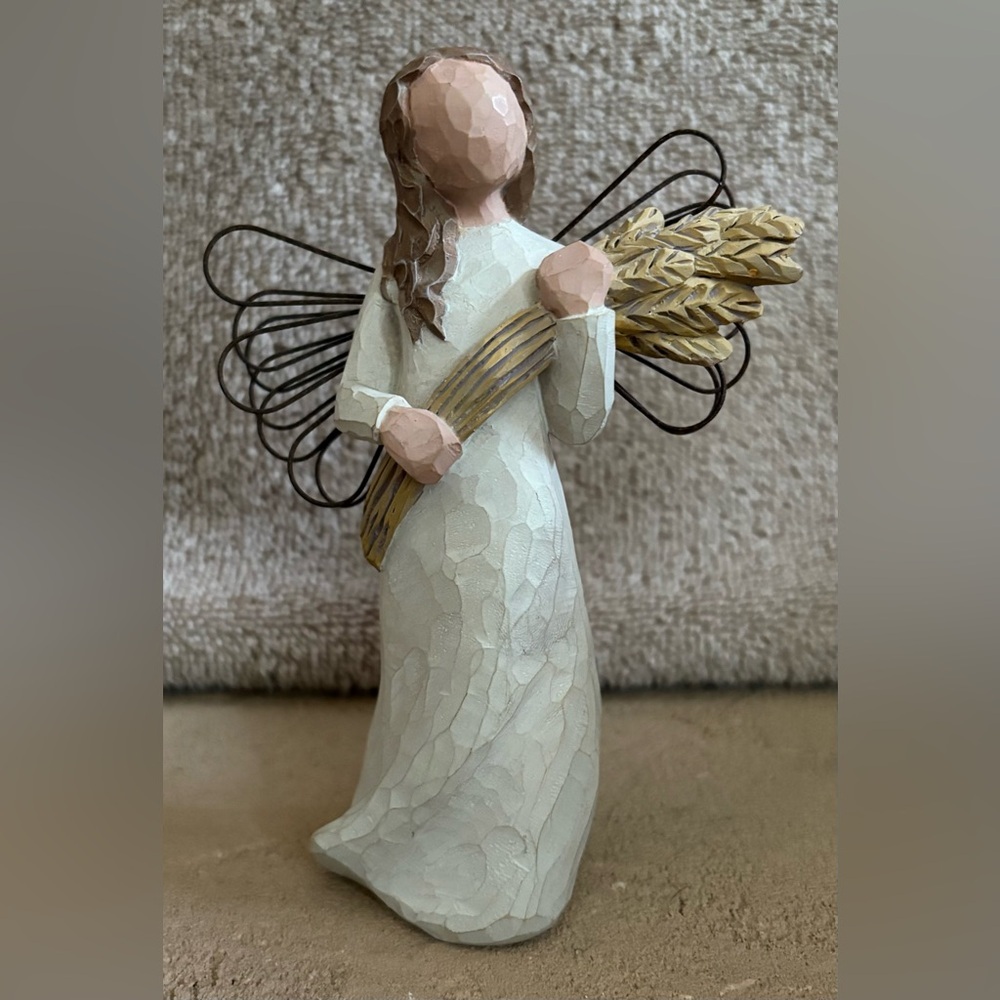 Willow Tree Angel of Autumn Figurine